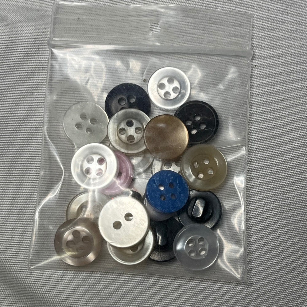20 Piece Mixed Replacement Button Lot Assorted Colors Sizes Sewing Notions